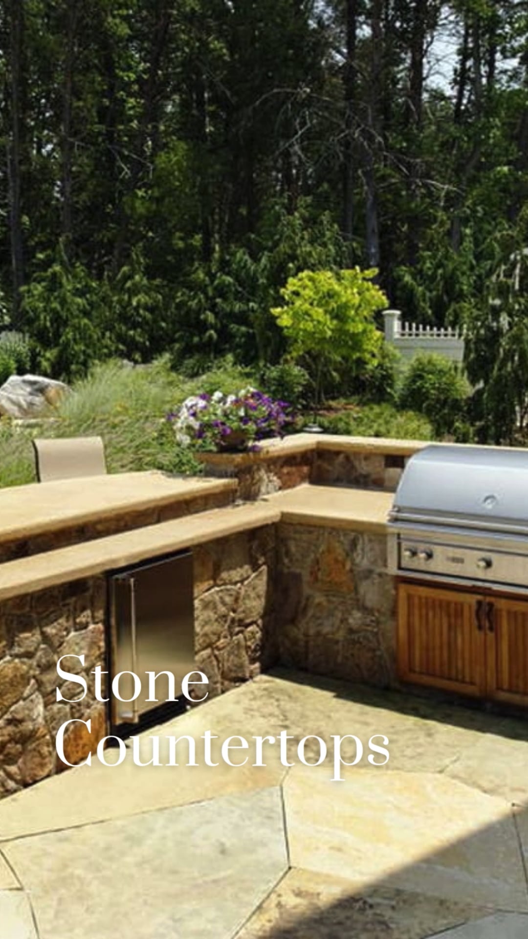 Gourmet Outdoor Kitchen